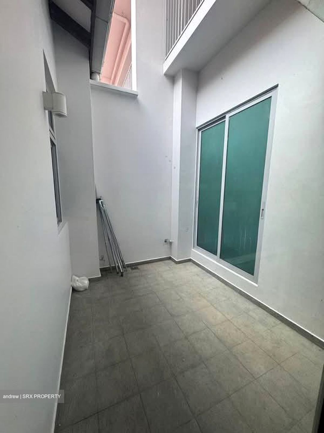 Paya Lebar Road (D14), Condominium #599780451